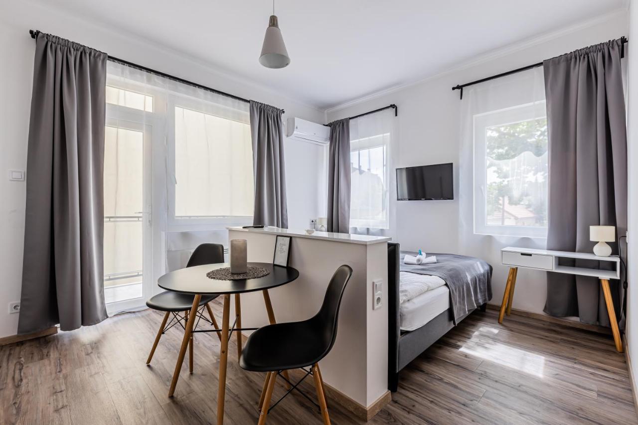 Marusius Apartmanhaz Makó Exteriör bild