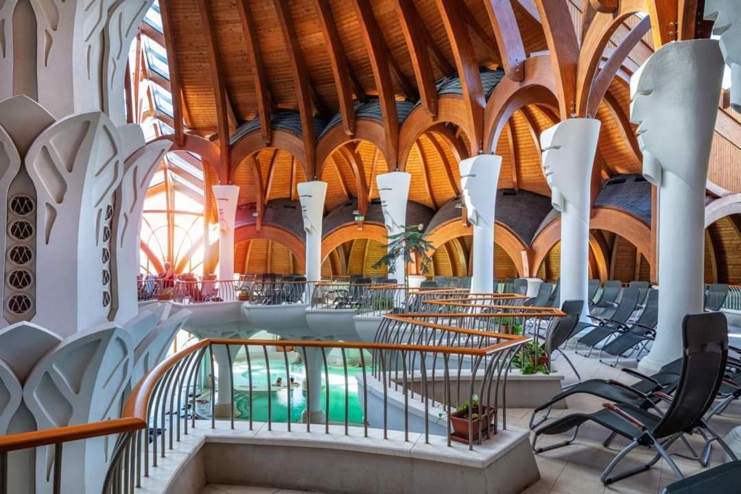 Marusius Apartmanhaz Makó Exteriör bild