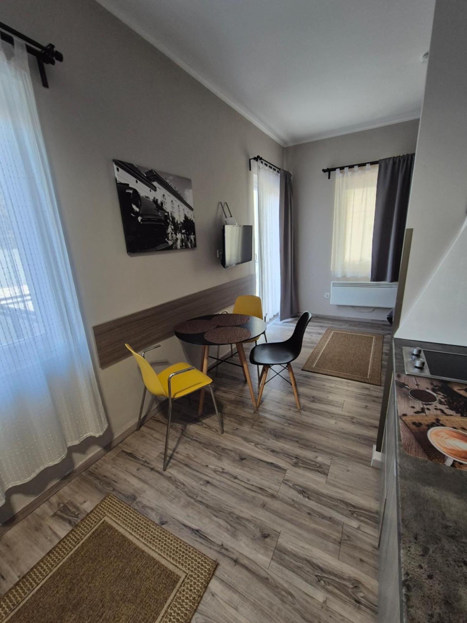Marusius Apartmanhaz Makó Exteriör bild